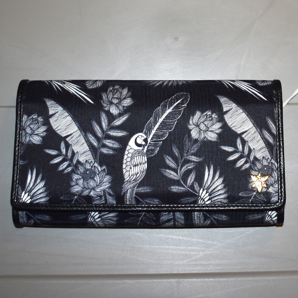 NWT‎ Anuschka Wanderlust Black Snap Close Tropical Bird Wallet Trifold RFID